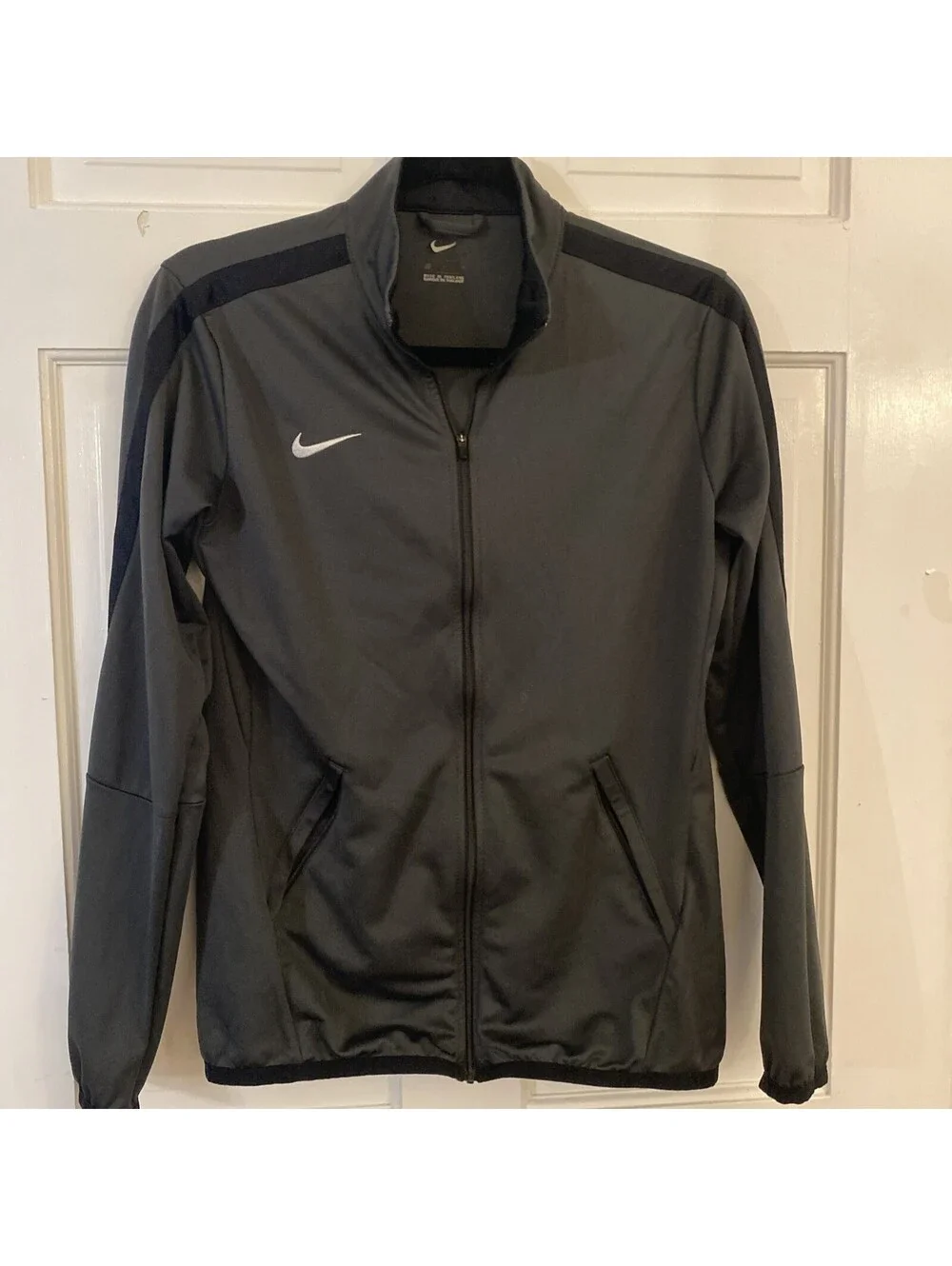 Nike Warmup Jacket Size Medium Full Zip Up Jacket Womens Gray